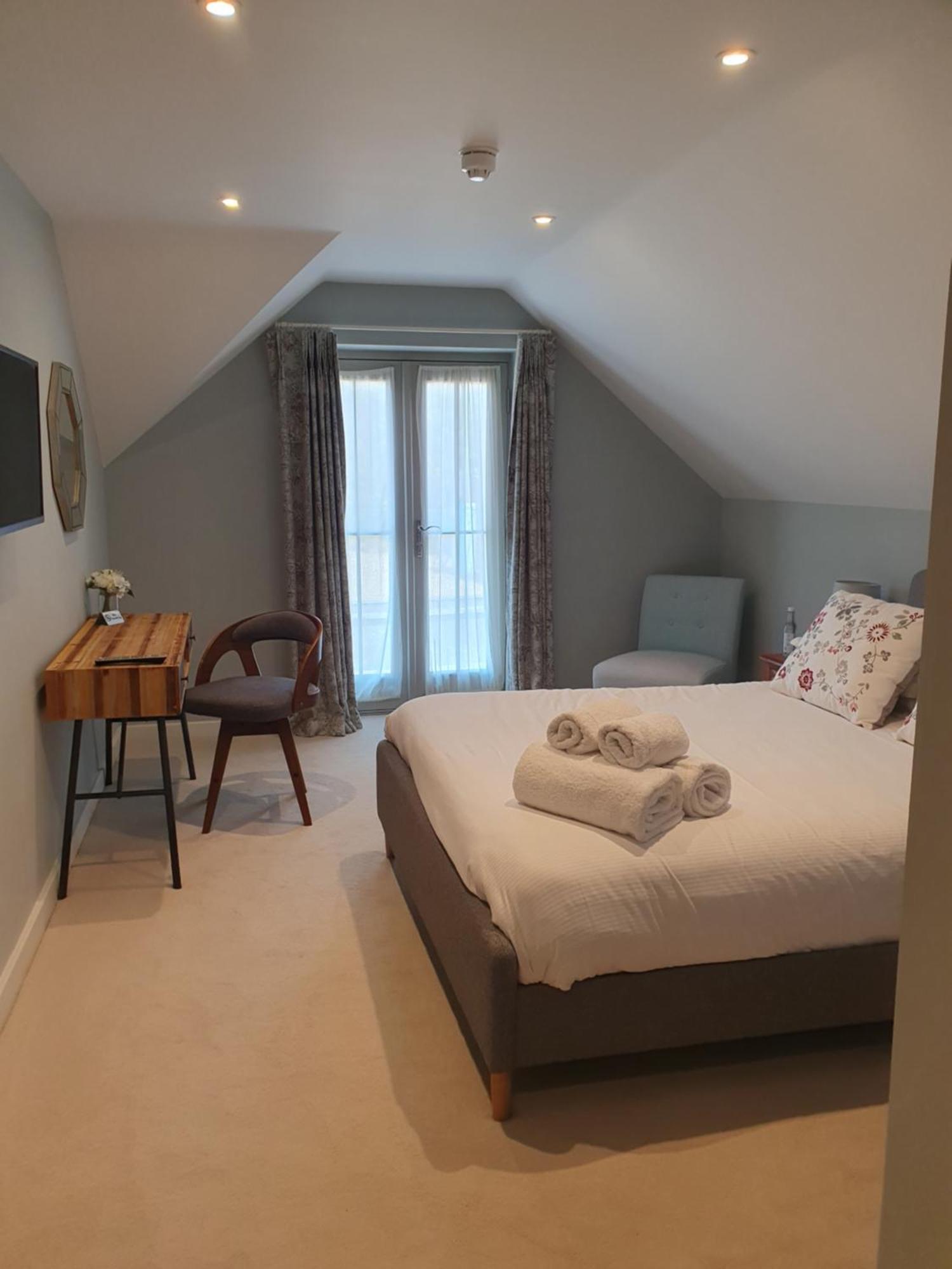 Hotel The Kings Head Whiteparish Esterno foto