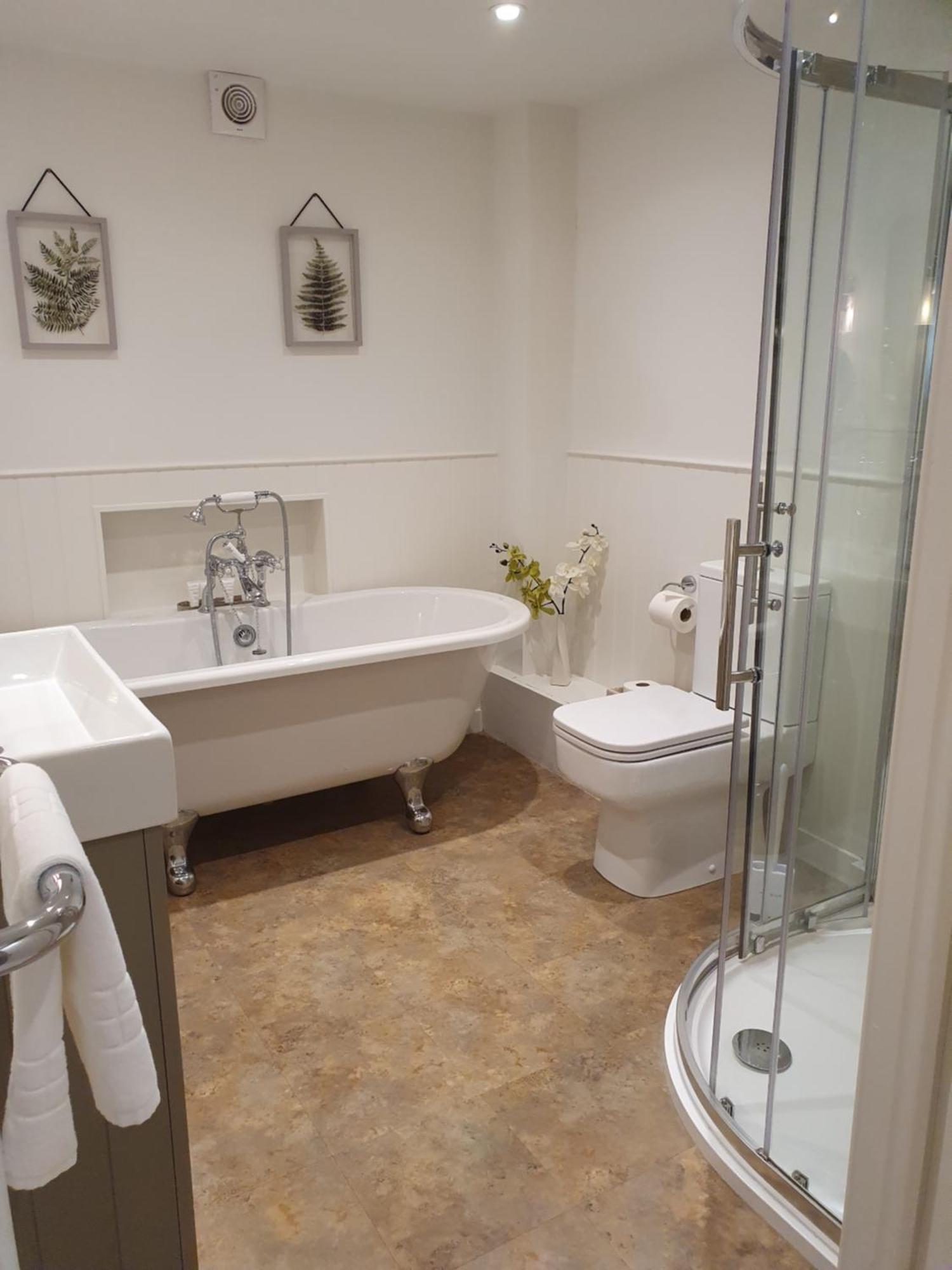 Hotel The Kings Head Whiteparish Esterno foto