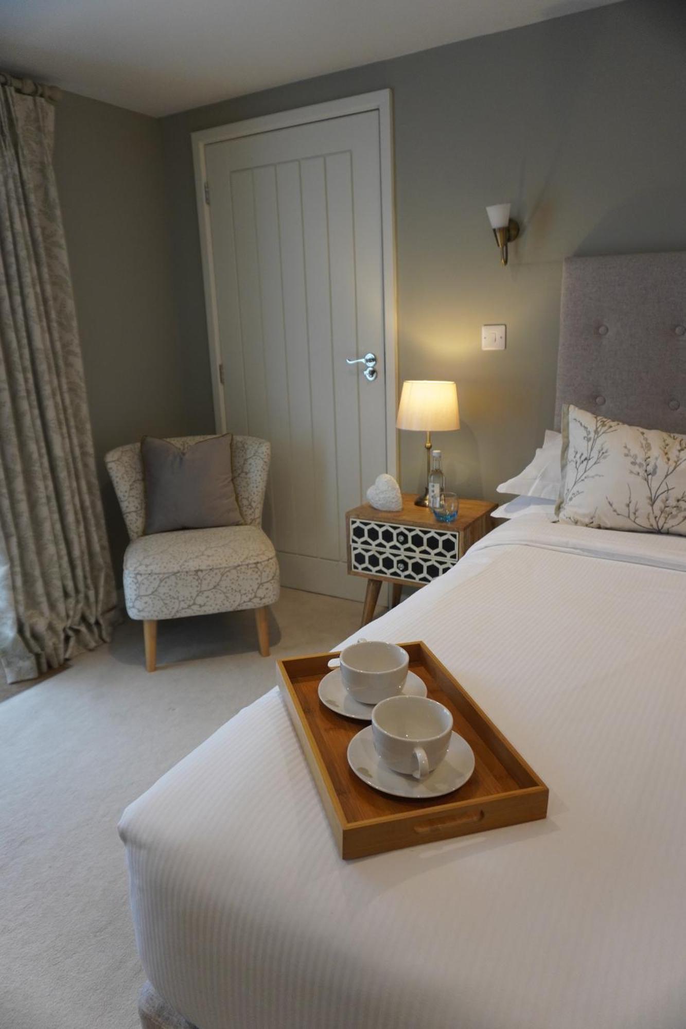 Hotel The Kings Head Whiteparish Esterno foto
